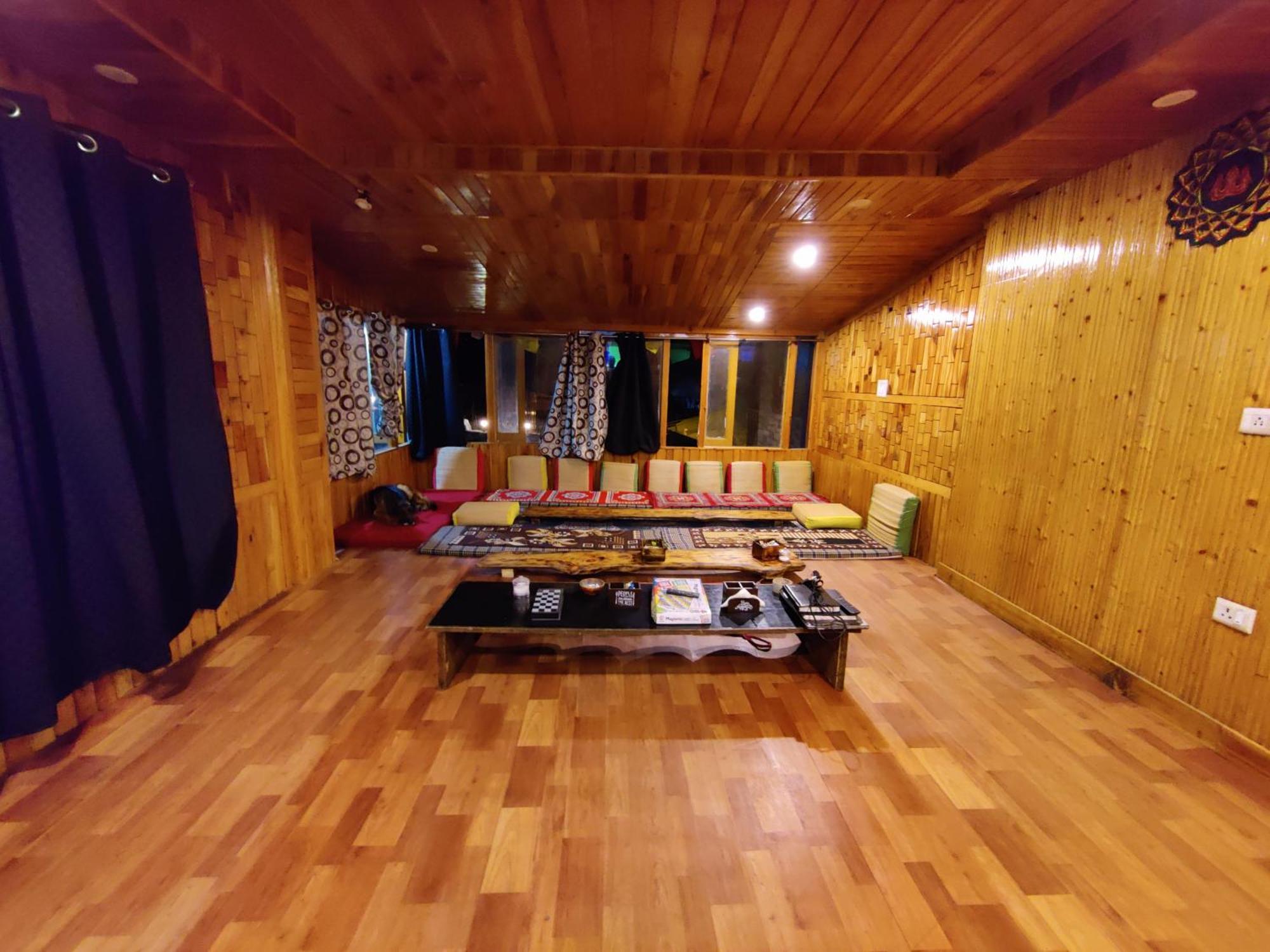فندق Flipsyde Retreat كاسول المظهر الخارجي الصورة