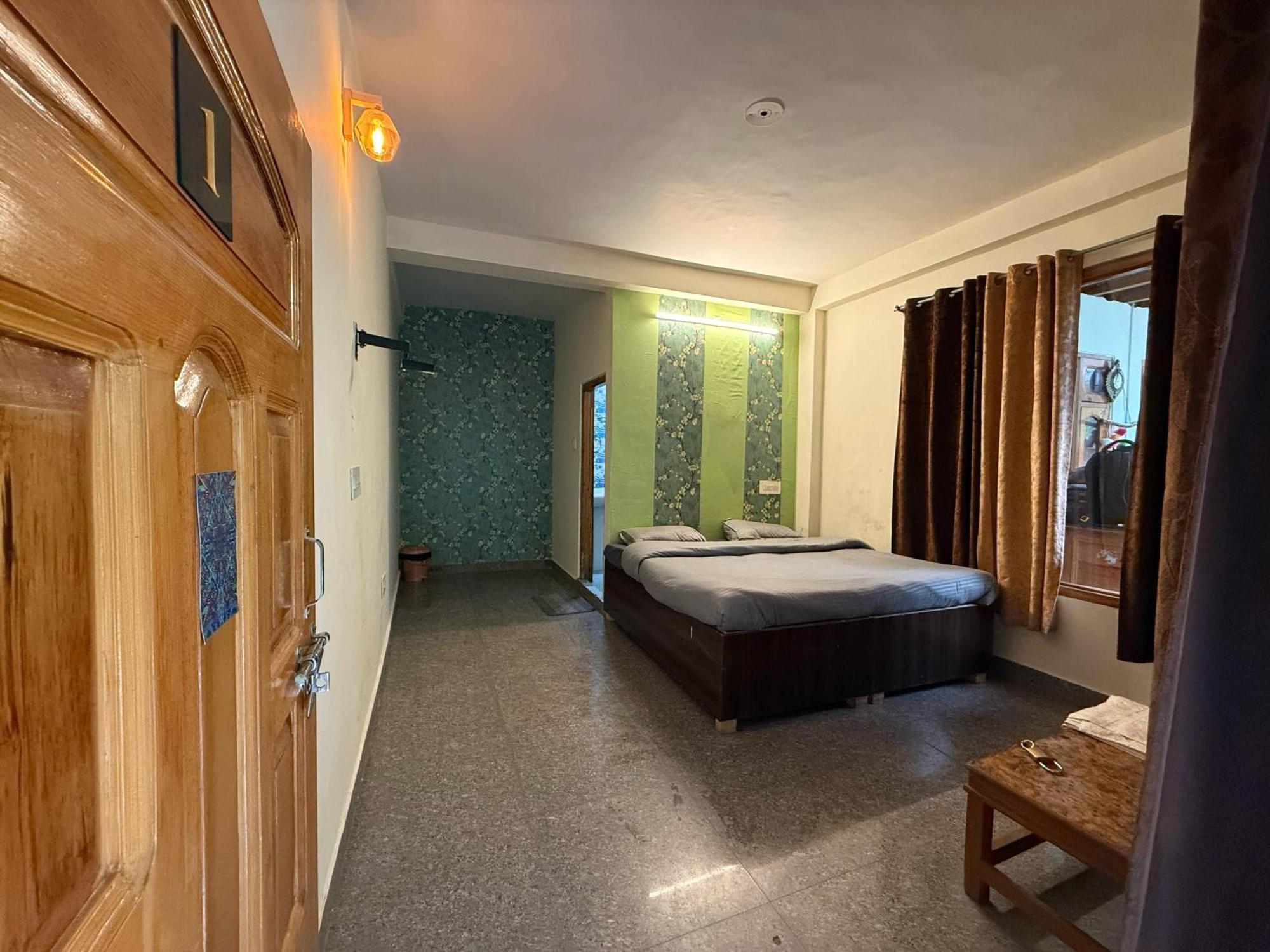 فندق Flipsyde Retreat كاسول المظهر الخارجي الصورة